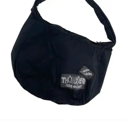 [BUNJANG] ATEEZ Thunder Puffer Bag / ATEEZ Thunder puffer bag