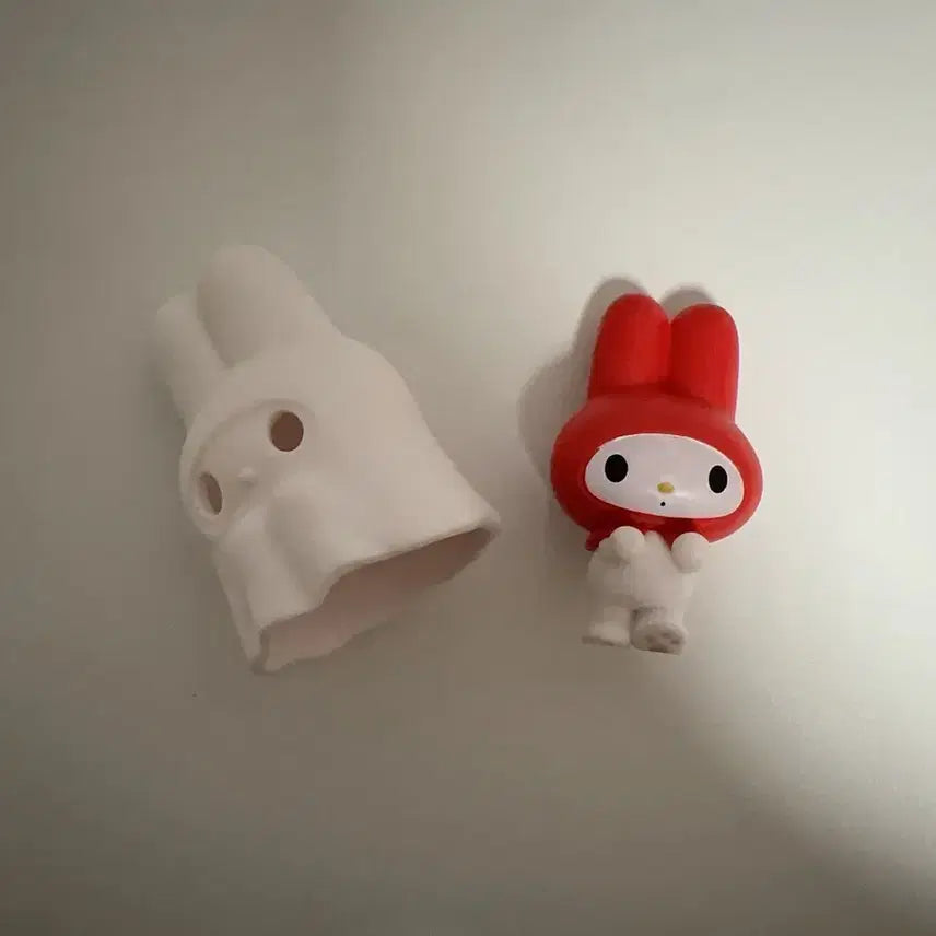 [BUNJANG] Sanrio My Melody Spooky Ghost Cosplay Gacha Figure / 산리오 마이멜로디 으스스 유령 코스프레 가챠 피규어