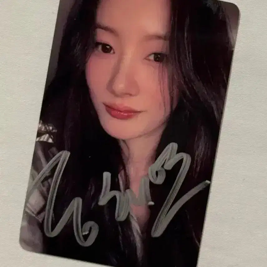 [BUNJANG] IOI Jung Chaeyeon Autographed Photocard / 아이오아이 정채연 친필사인 포토카드