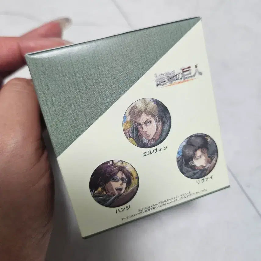 [BUNJANG] Attack on Titan CGV Badge (Sealed) / 진격의 거인 cgv 뱃지 미개봉