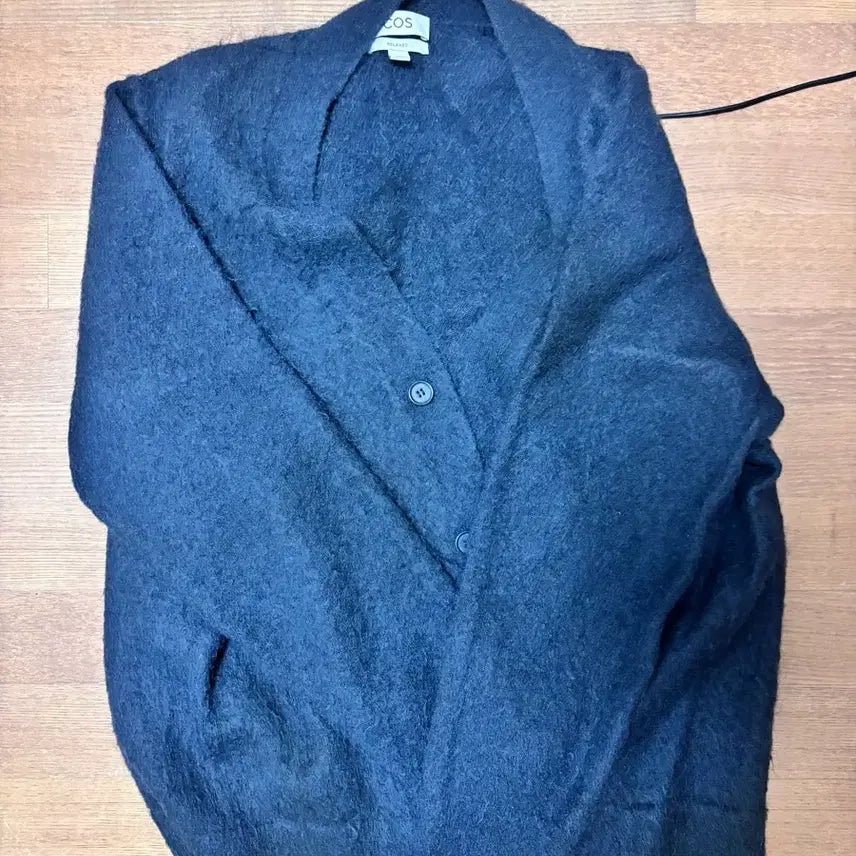 [BUNJANG] COS Relaxed Mohair Cardigan Navy / 코스 릴렉스드 모헤어 가디건 네이비