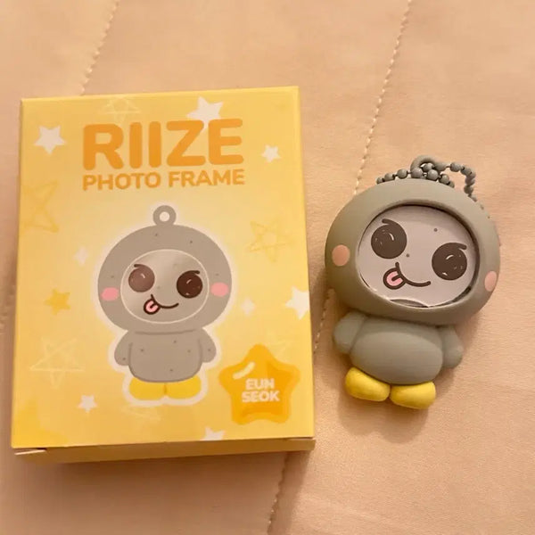 [BUNJANG] RIIZE Lyz Songdolyi Photofram / 라이즈 리라즈 송용돌이 포토프레임
