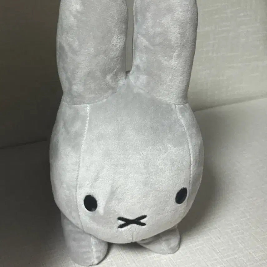 [BUNJANG] Miffy Running Plush Toy / 추석할인이벤트)회색 딕브루나 뮤지엄 판매 달리는 미피