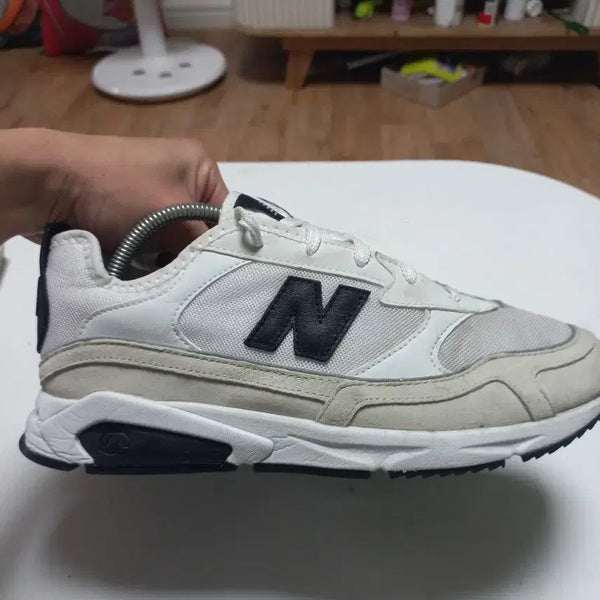 [BUNJANG] New Balance 270 Sneakers White/Beige/Black / 뉴발란스 운동화 흰색/베이지/검정270