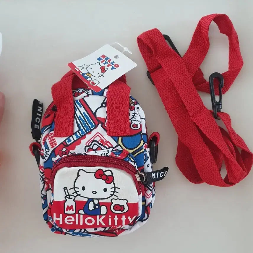 [BUNJANG] Hello Kitty Mini Crossbody Bag / 헬로키티 미니 크로스백 새상품