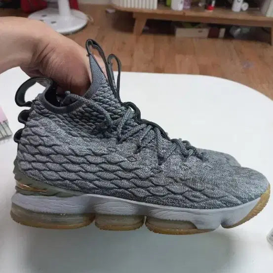 [BUNJANG] Nike LeBron 15 Grey Sneakers Size 270 / 나이키 르브론 15 회색 운동화 270