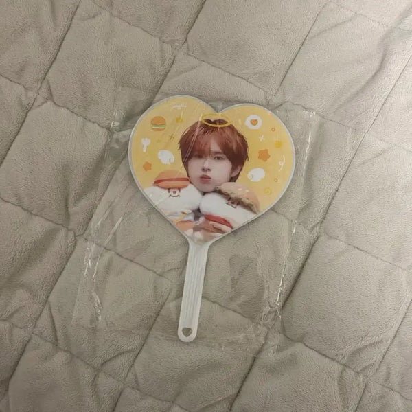 [BUNJANG] TWS Kyungmin Mini Uchiwa POB / 투어스 경민 미니 우치와 ㅅㅊ신유도훈영재한진지훈미공포