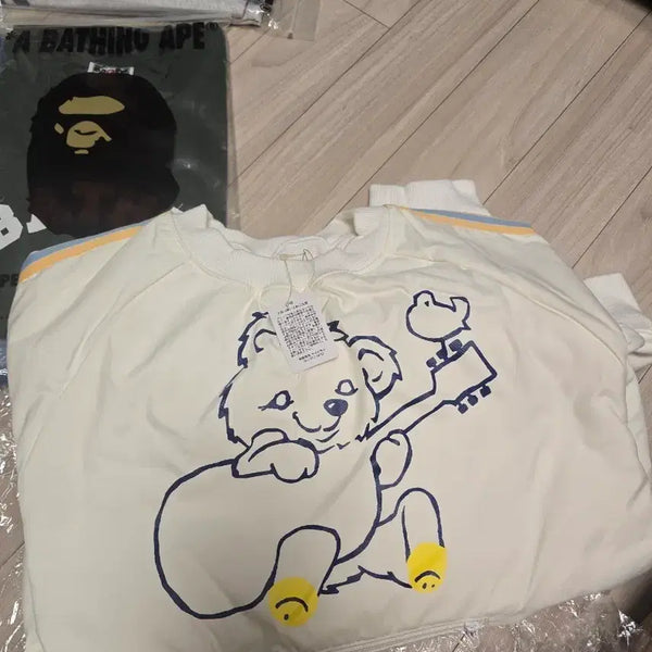 [BUNJANG] Capital Little Bear Sweatshirt / 캐피탈 리틀베어 스웻맨투맨 4 사이즈