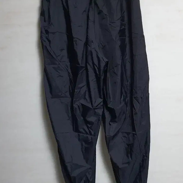 [BUNJANG] KASCO Golf Windbreaker Pants and Hooded Jumper Set / 카스코 KASCO 골프 바람막이 바지, 후드 점퍼 L-Size