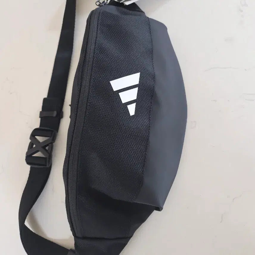 [BUNJANG] Adidas Waist Bag/Hip Pack Black IM5236 / (새상품)아디다스 웨이스트백/힙색