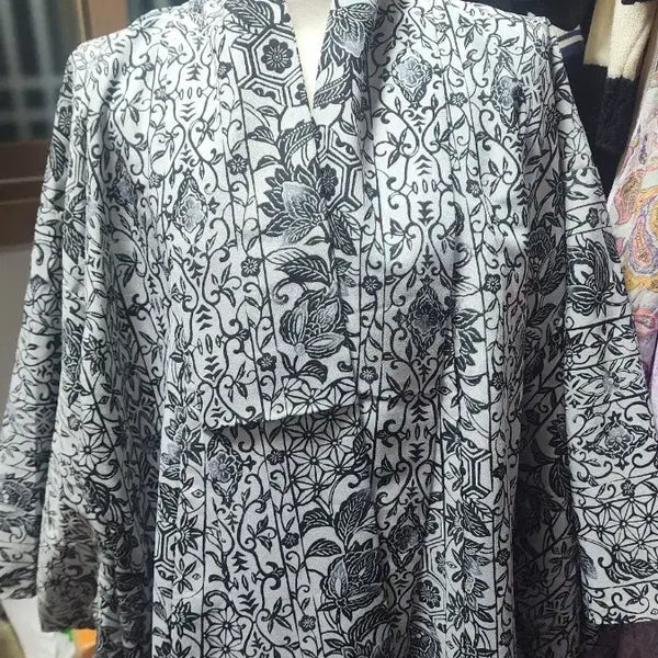 [BUNJANG] Monoflower Pattern Kimono Cardigan / 모노플라워패턴 기모노 가디건 유카타 오리엔탈