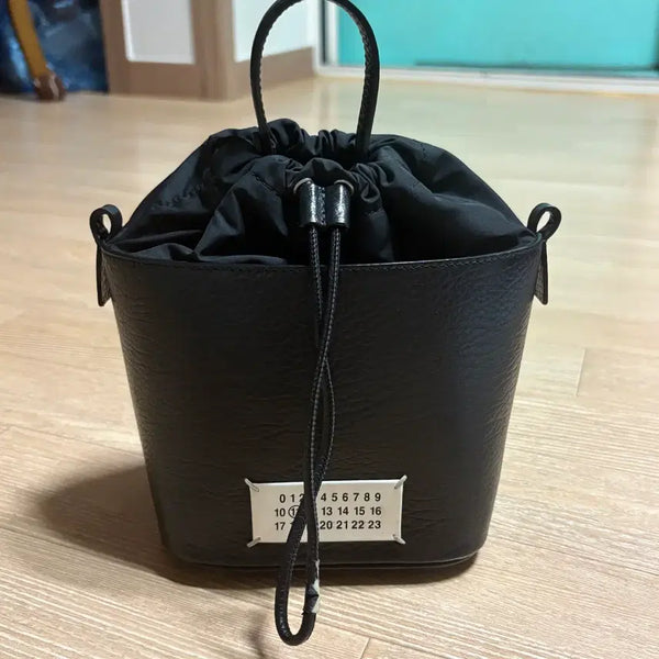 [BUNJANG] Maison Margiela 5AC Mini Bag Black / 메종 마르지엘라 5AC 뮬라 백 블랙