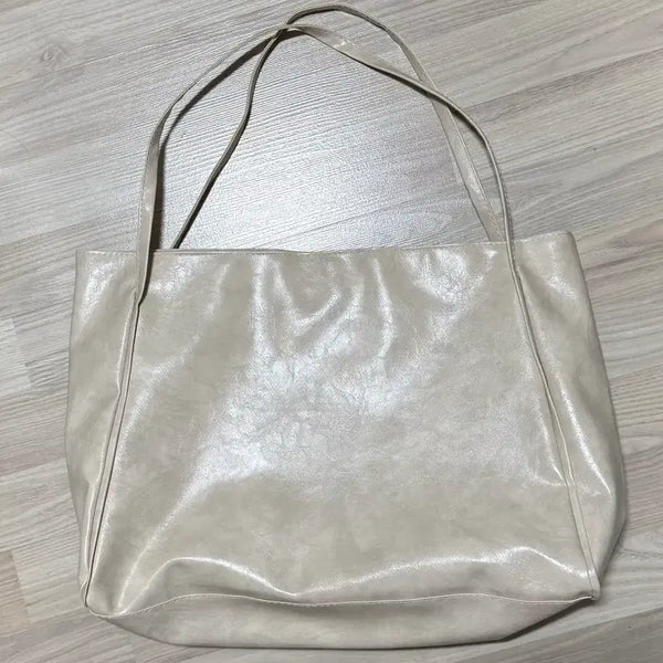 [BUNJANG] Ivory Hobo Shoulder Bag / 아이보리 보부상 숄더백