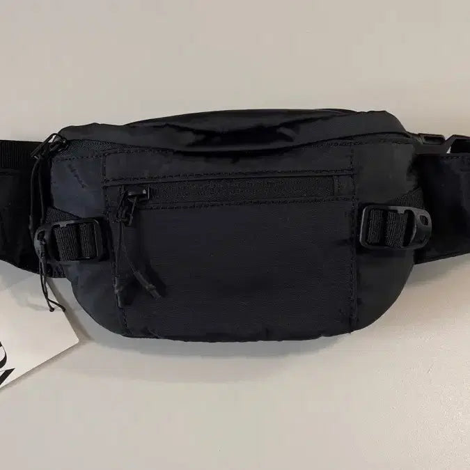 [BUNJANG] Zara Black Hip Bag / 자라 블랙 힙색
