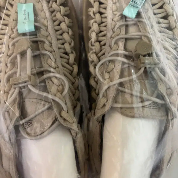 [BUNJANG] Kinn Unique Sandals 245 / 킨 유니크 샌들 245