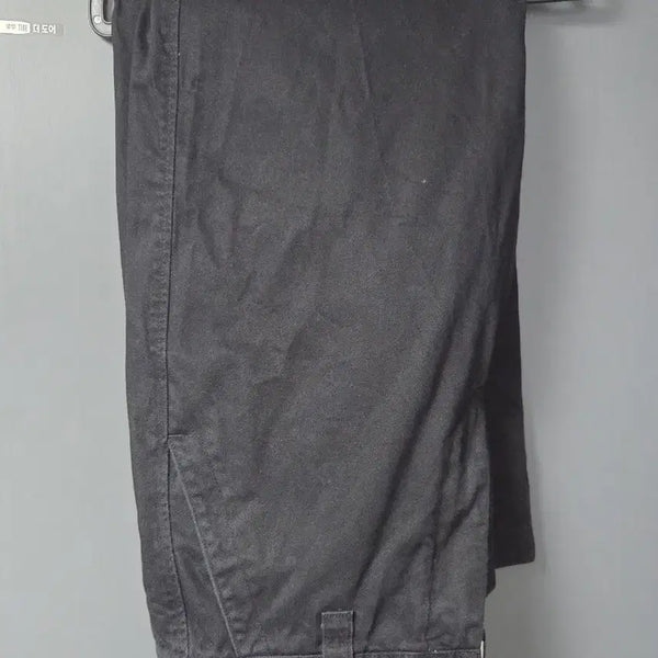 [BUNJANG] Uniqlo Wide Chino Pants Black Size 79 / 유니클로 와이드 치노 팬츠 블랙 79