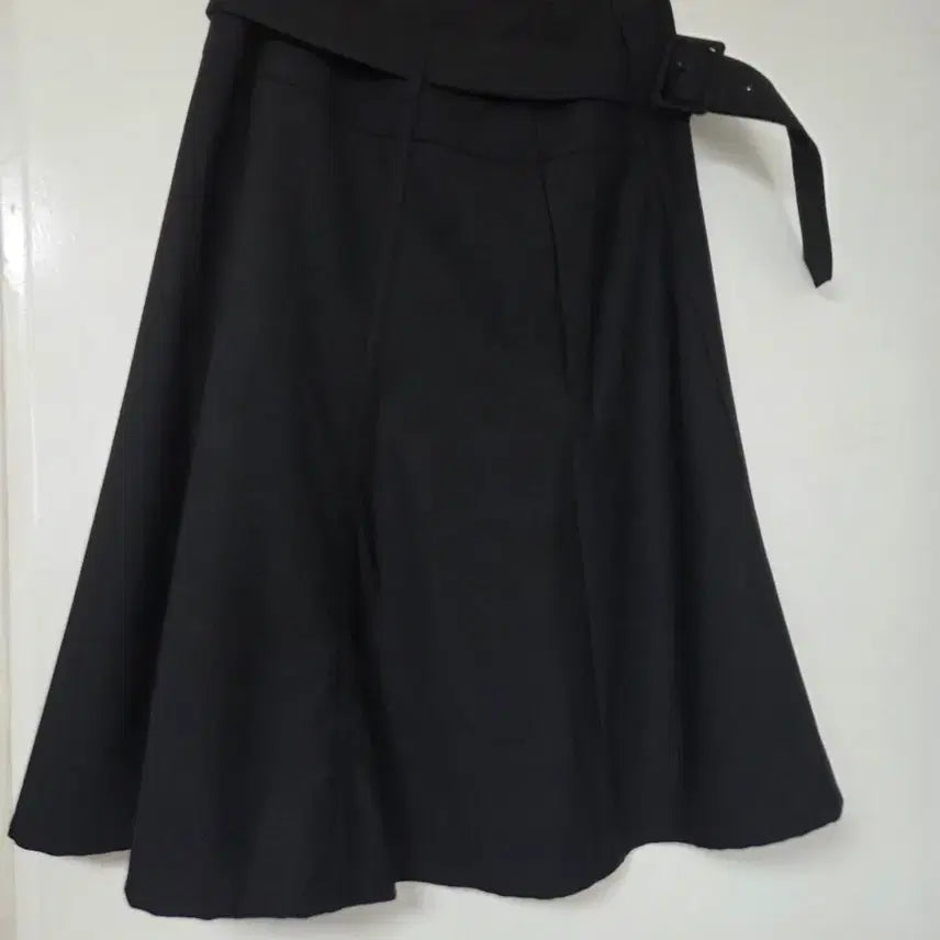 [BUNJANG] LINK INTERNATIONAL Belted A-Line Midi Skirt (Made in Japan) / 일본 수입 울 96% 블랙 벨티드 A라인 미디 스커트 (X0/55)