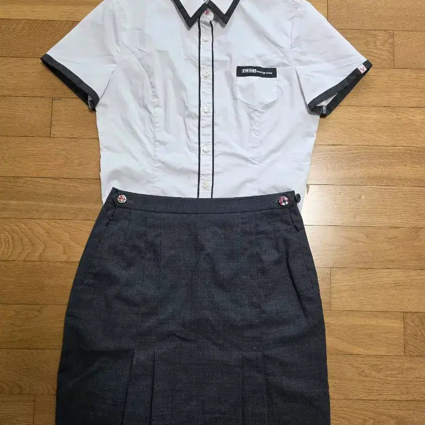 [BUNJANG] Ewha Media High School Summer Uniform Set / 예쁜 여자교복 하복교복 세트판매c498(이화여대병설 이화미디어여고)