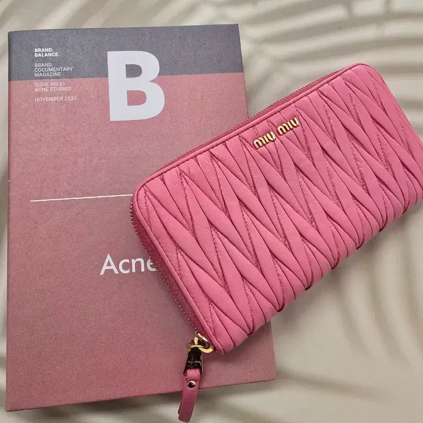 [BUNJANG] Miu Miu Pink Long Wallet / 미우미우핑크장지갑
