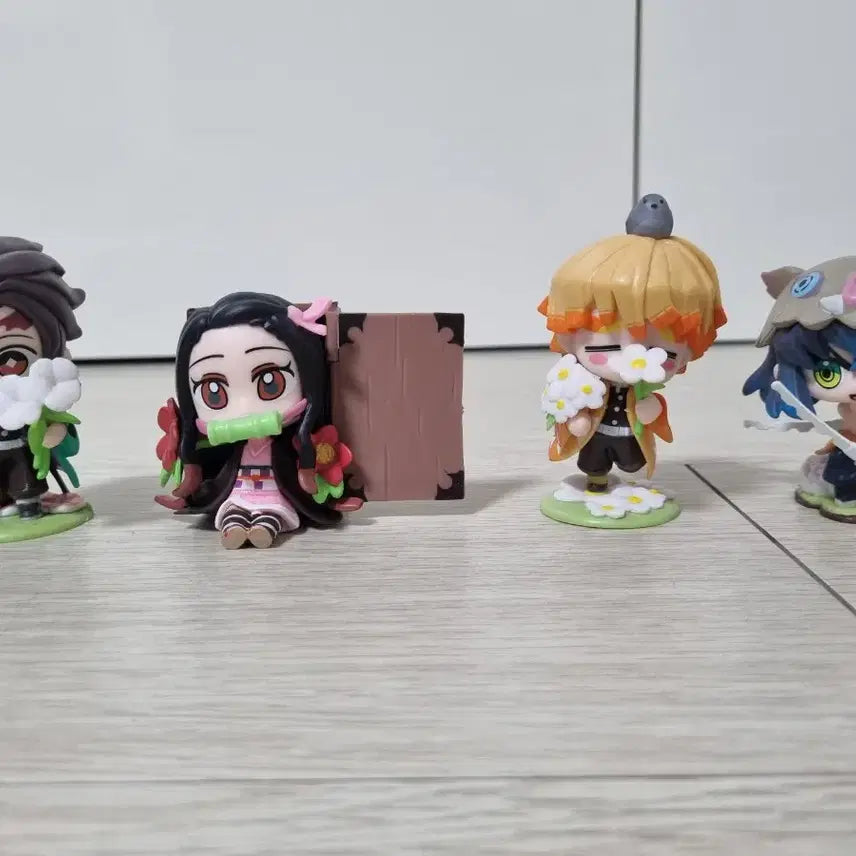 [BUNJANG] Demon Slayer: Kimetsu no Yaiba Main 4 Characters Figure Bundle Set / 귀멸의 칼날 주인공 4인방 피규어 일괄 판매