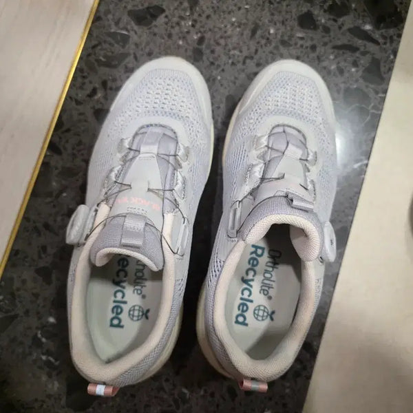 [BUNJANG] Black Yak 343 DK 11 GTX Women's Trekking Shoes (240) / 블랙야크 343 DK 11 GTX 여성 240