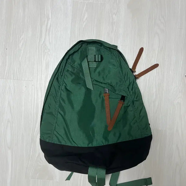 [BUNJANG] BEAMS x Gregory Daypack Backpack / 빔즈 그레고리 데이팩 백팩