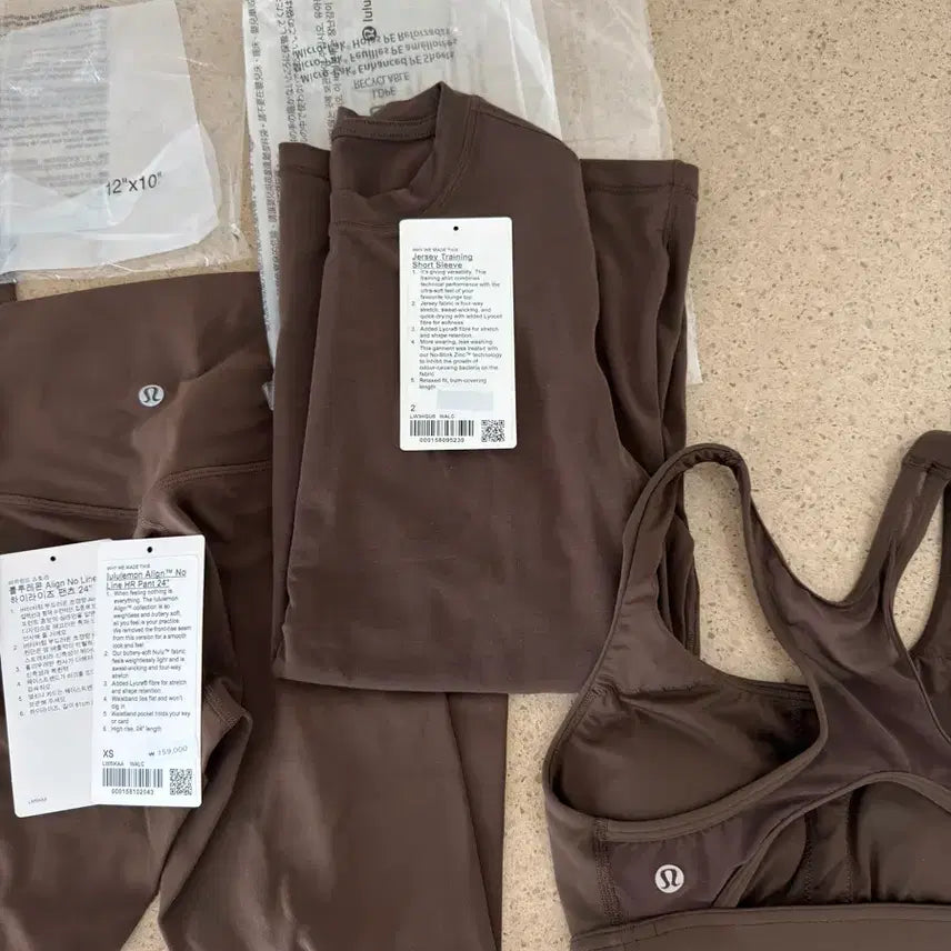 [BUNJANG] Lululemon High-Rise Pants, Short Sleeve Shirt, and 3 Bras Bundle Set / 룰루레몬 하이라이즈 팬츠 + 숏슬리브 + 브라 3개 일괄 판매