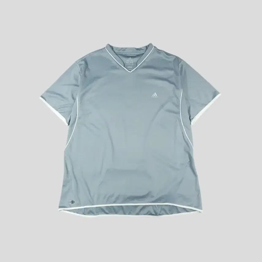 [BUNJANG] Adidas 00s Sky Gray & White Reflective Logo Pipeline V-Neck T-Shirt / 아디다스 00s 스카이그레이 화이트 배색 리플렉티브 로고 파이프라인 브이