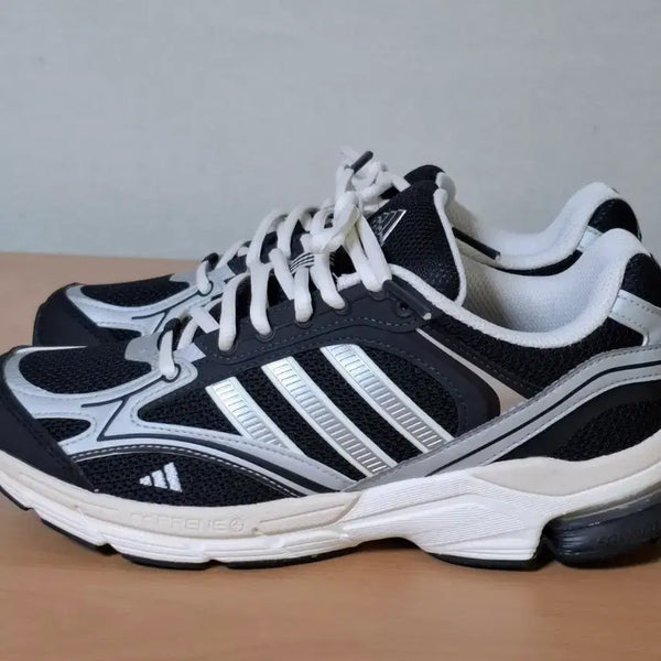 [BUNJANG] Adidas Spiriteain 2000 245 / 아디다스 245 스피리테인 2000