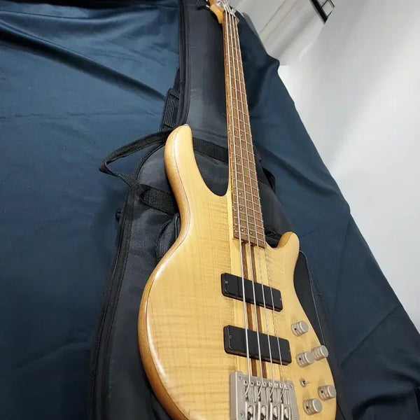 [BUNJANG] Colt Artisan A4 Thru-Neck Bass Guitar / 상태 깨끗한 콜트 아티산 a4 스루넥 베이스 기타