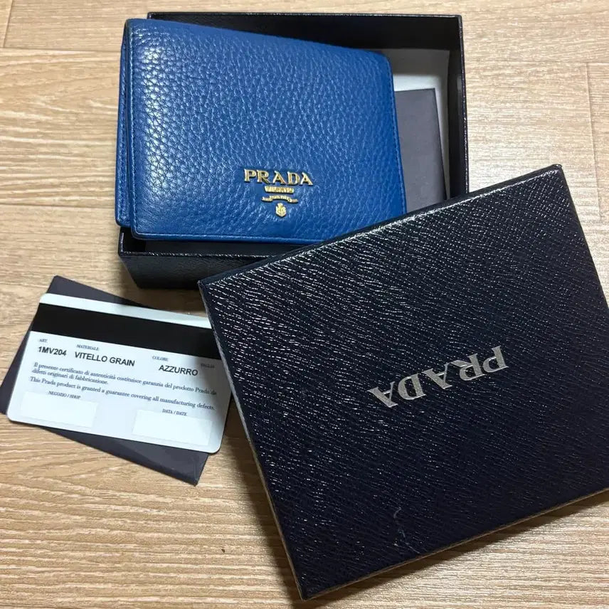 [BUNJANG] Prada Leather Bifold Wallet Blue / 프라다 가죽 반지갑 블루