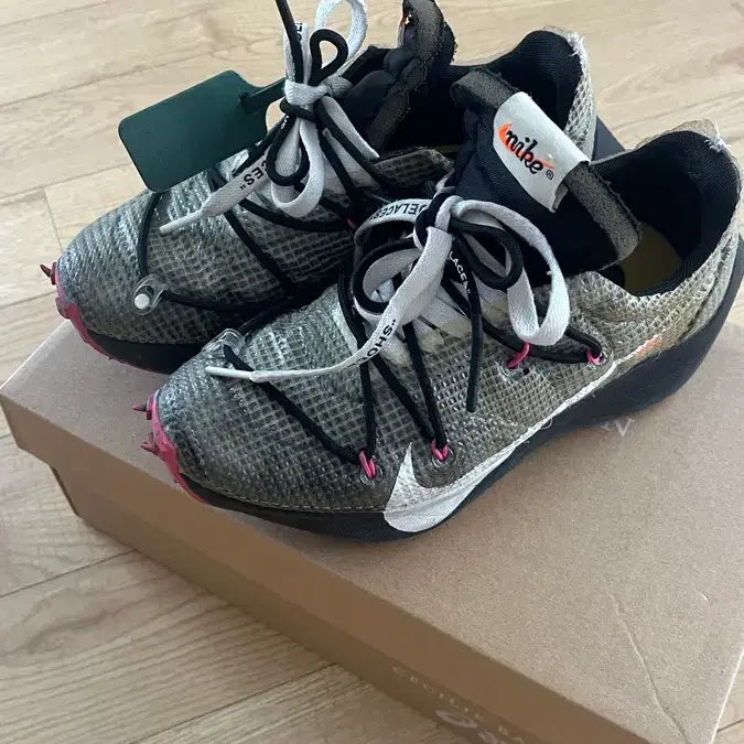 [BUNJANG] Nike Off-White Collaboration Sneakers (225mm) / 나이키 오프화이트 225
