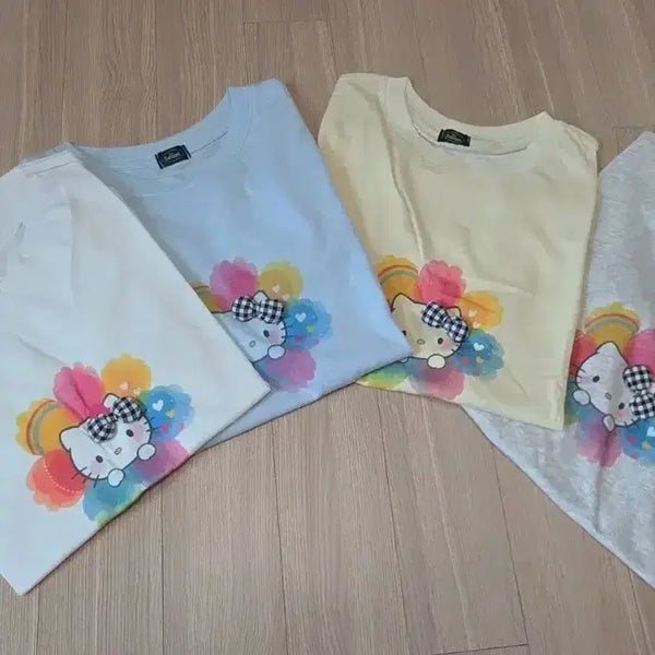 [BUNJANG] Hello Kitty Short Sleeve T-Shirt / 헬로키티 반팔 티셔츠
