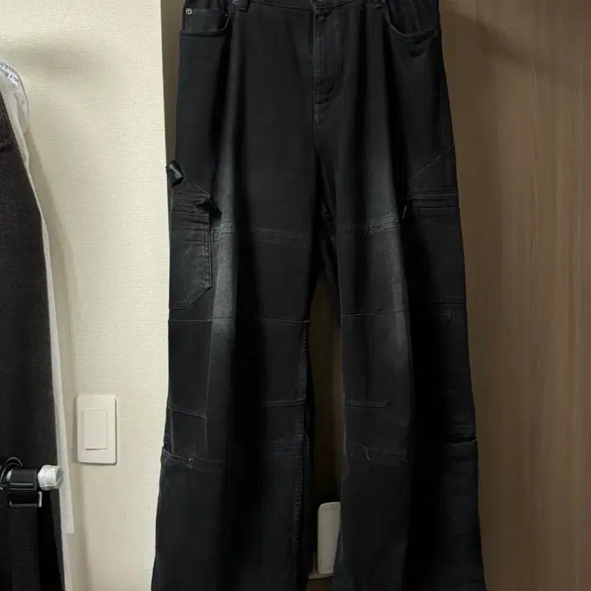 [BUNJANG] Balenciaga Jungkook Cargo Faded Black S / 발렌시아가 정국 카고 페이드블랙 S 판매합니다.