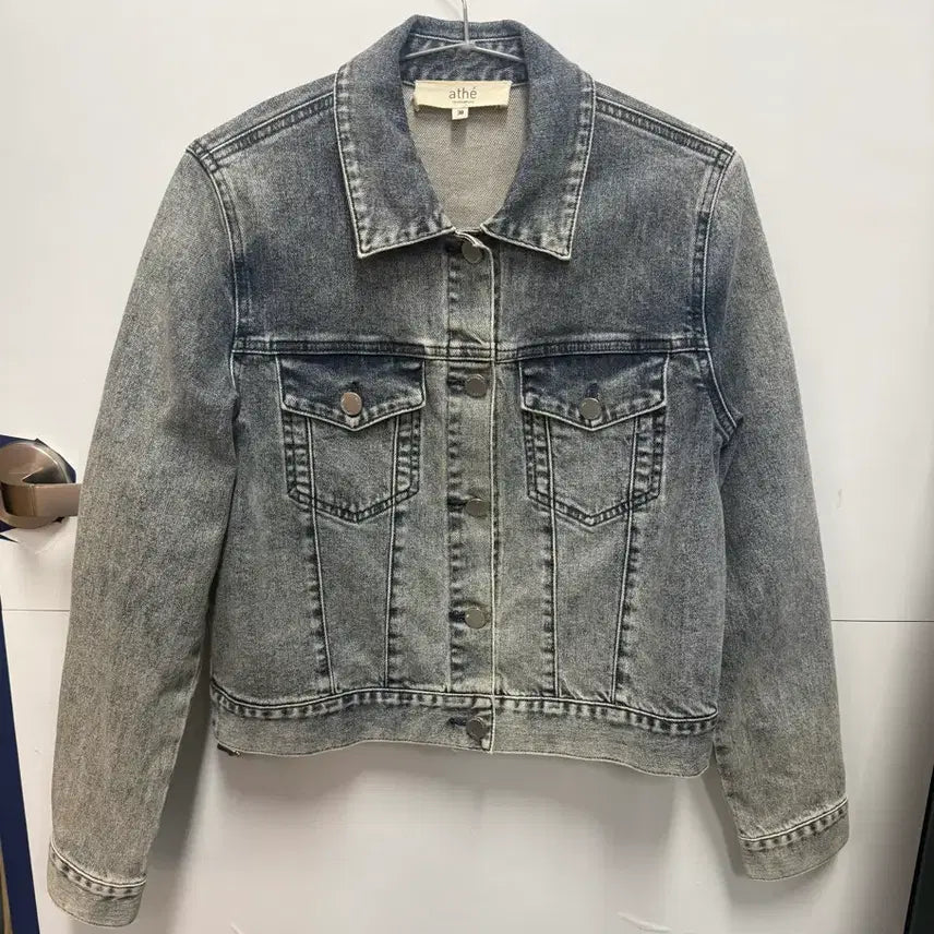 [BUNJANG] Atelier Vanessa Bruno Denim Jacket (Size 38) / 아떼바네사브루노 데님자켓(38size)