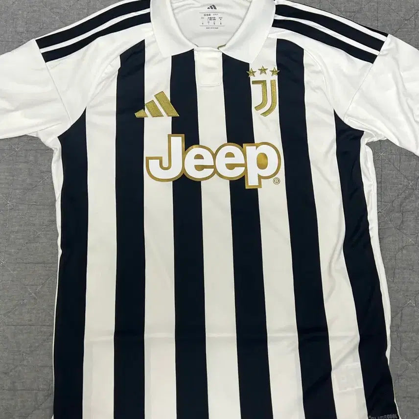 [BUNJANG] Adidas Juventus 26-27 Jersey / 아디다스 유벤투스 26-27 저지 유니폼 팝니다