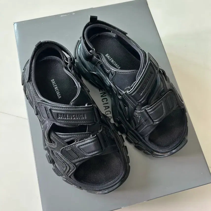 [BUNJANG] Balenciaga Sandals Black Size 34 / 발렌시아가 샌들 34