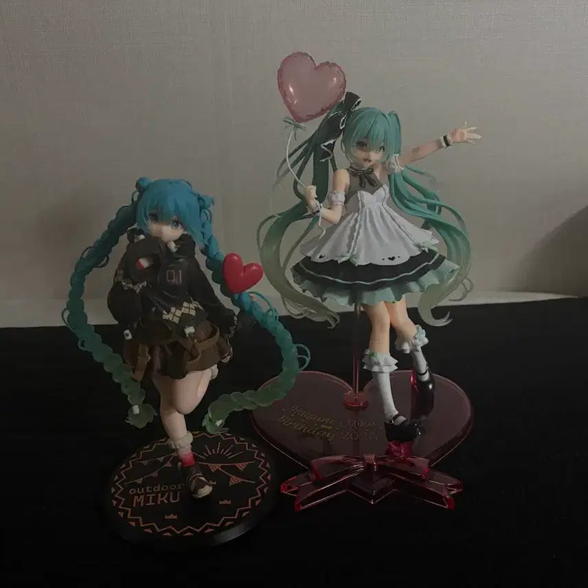 [BUNJANG] Hatsune Miku Figure 2 Set / 하츠네 미쿠 피규어 2개 세트