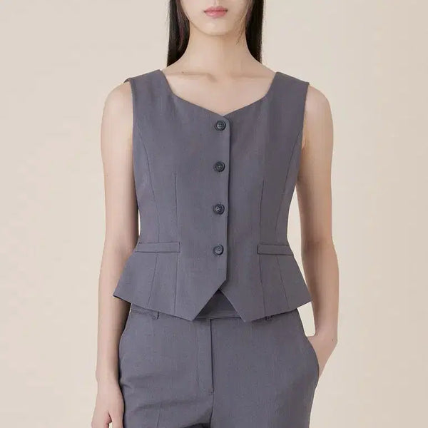 [BUNJANG] LINE EDITION Jeon Yeo-been Sleeveless Vest / 라인어디션 배우 전여빈 나시 베스트 미착용 새상품 팝니다 :) (정가 1