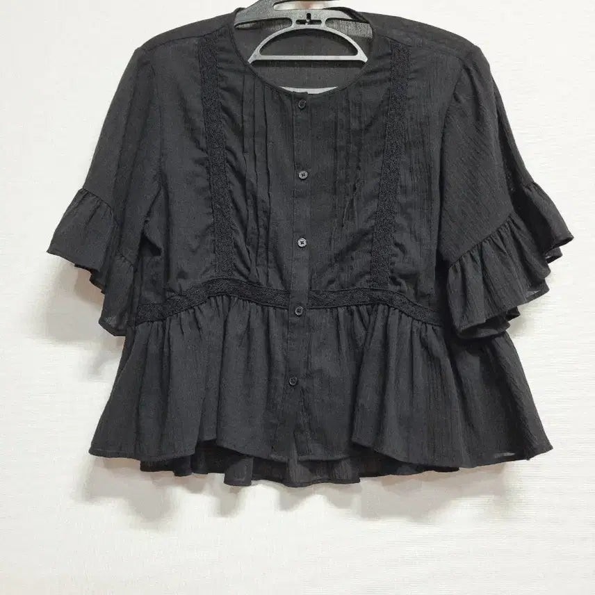 [BUNJANG] GU Frill Blouse Black M / GU 프릴 블라우스 블랙m