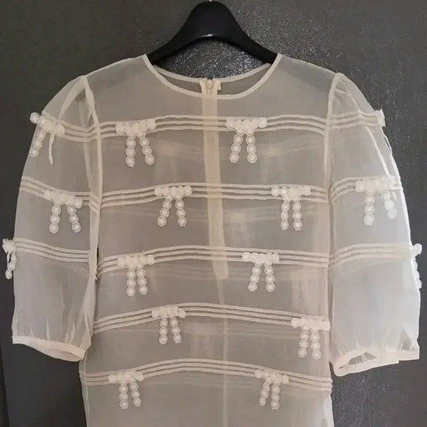 [BUNJANG] Ribbon Embroidery See-through Short Sleeve Blouse / (새상품)리본 자수 시스루 반팔 블라우스  오간자 블라우스