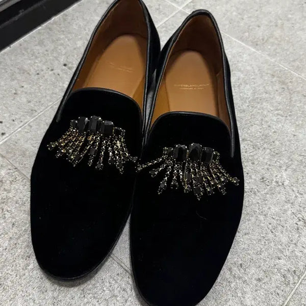 [BUNJANG] Elgano November Black Velvet Loafers / 엘가노벰버 블랙 벨벳 장식 남자로퍼