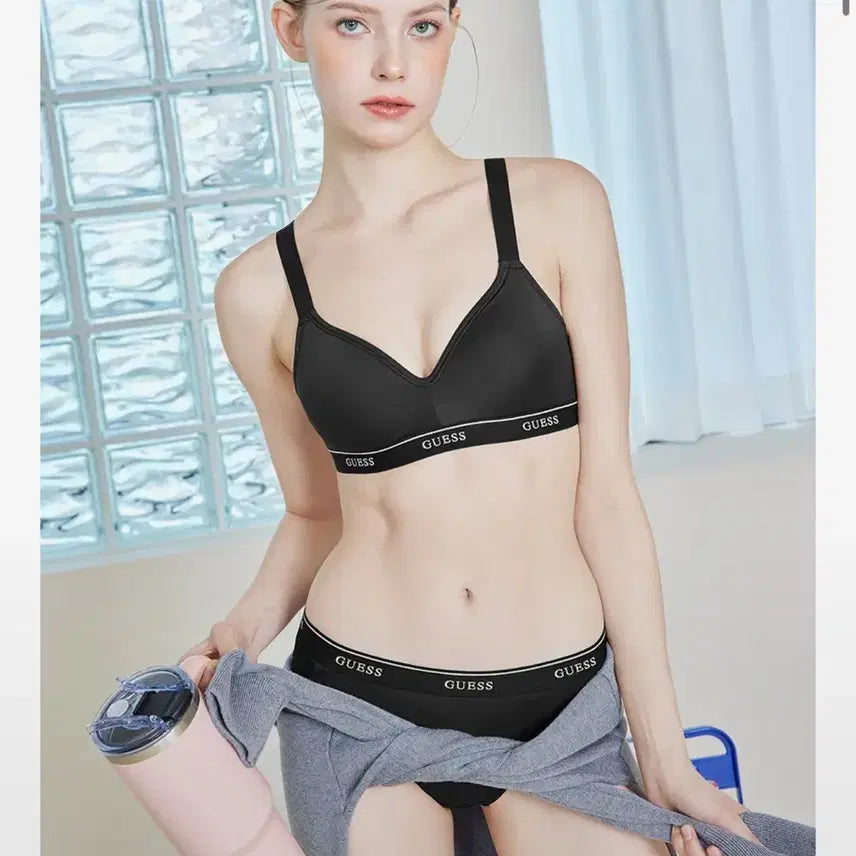 [BUNJANG] Guess AeroCool EasyPush No-Wire Bra Black / 게스 에어로쿨 이지푸시 노와이어 브라 블랙