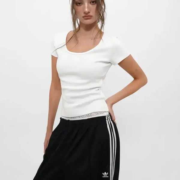 [BUNJANG] Black Up Standard Fit Slim U-Neck T-Shirt Ivory Gray S / 블랙업 스텐다드핏 슬림 유넥 반팔티 아이보리 그레이 s