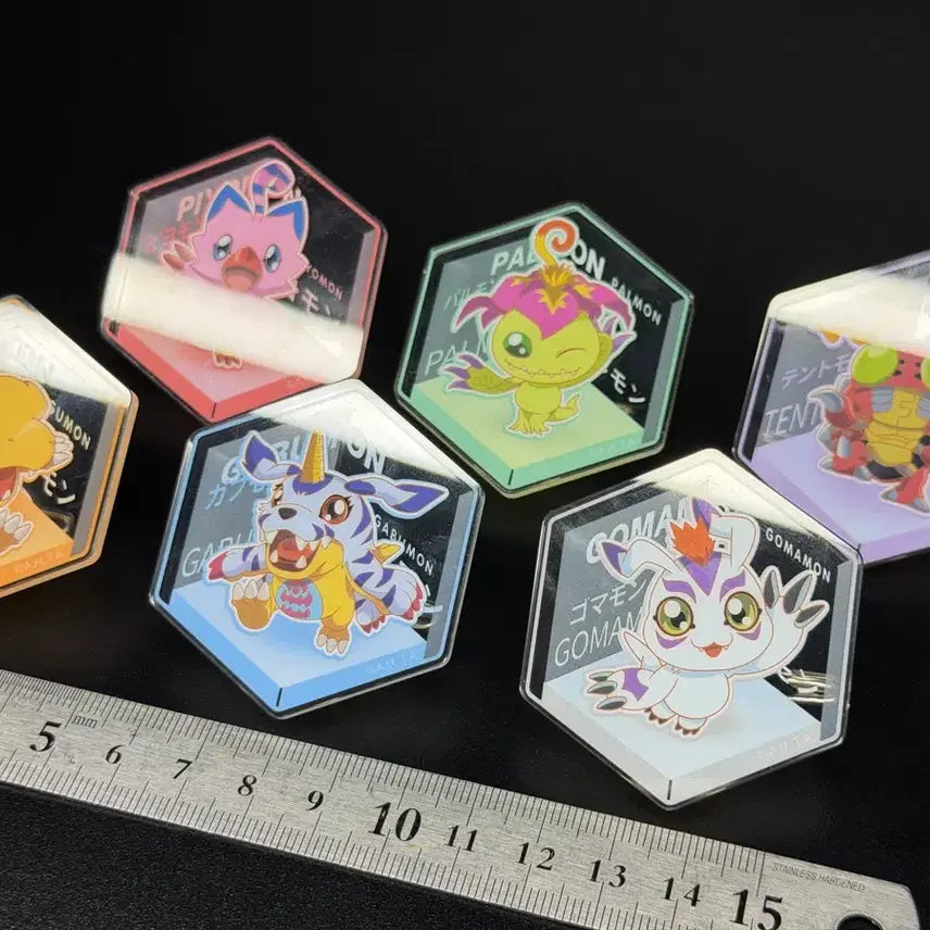 [BUNJANG] Digimon Hexagonal Brooch Badge Set (6 Types, New) / [디지몬] 육각 브로치 뱃지 6종 일괄 (새제품)