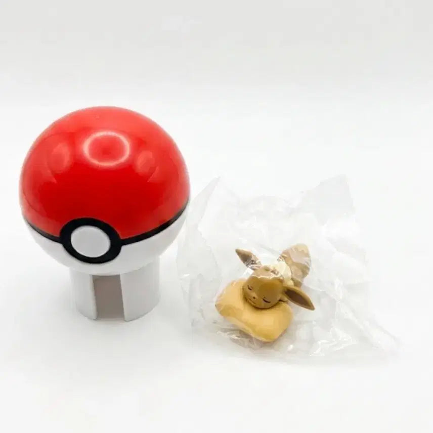 [BUNJANG] CU Pokemon Eevee Monster Ball Figure / cu 포켓몬 몬스터볼 이브이