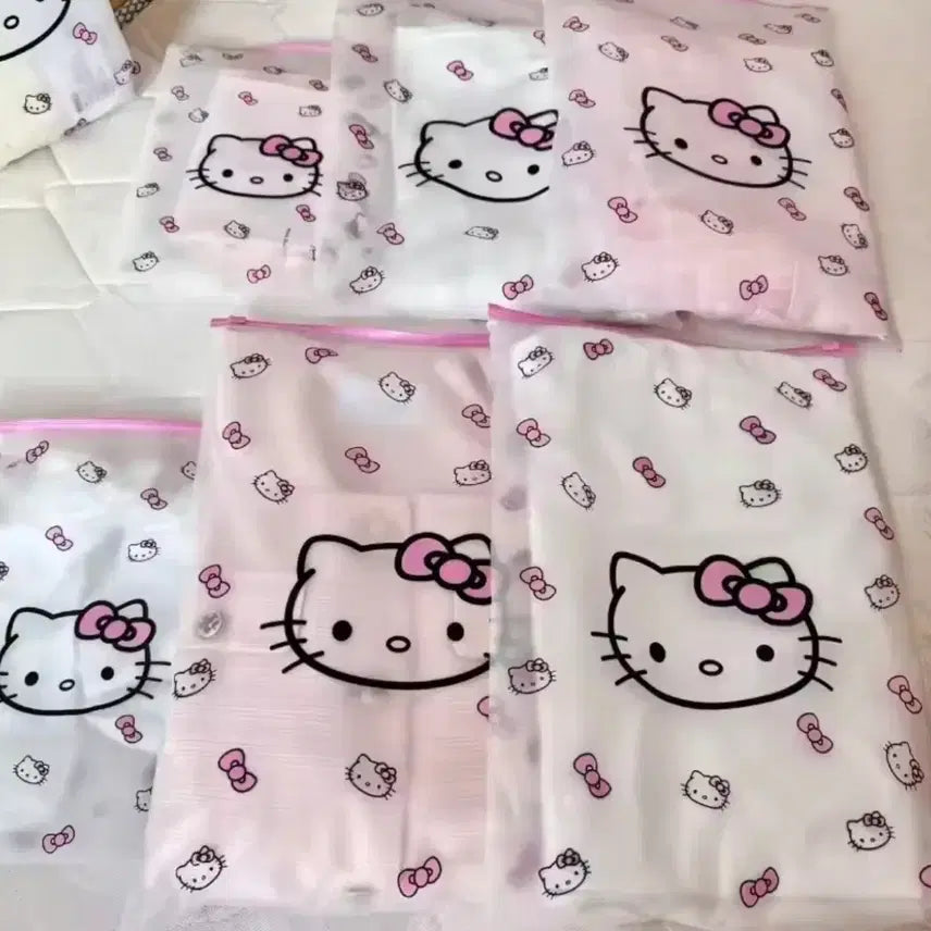 [BUNJANG] Hello Kitty Storage Bag Pouch Set (3 Sizes) / 헬로키티 수납 가방 의류 신발 파우치 3종
