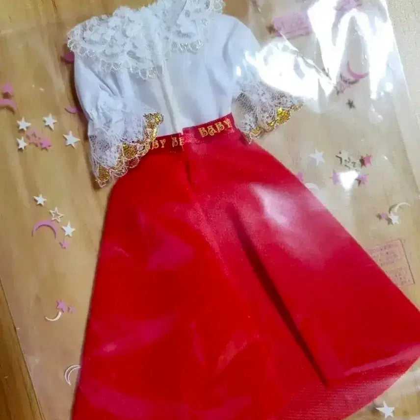 [BUNJANG] Vintage Doll Clothes Set - Red / 미개봉/빈티지 인형옷ㅡ레드