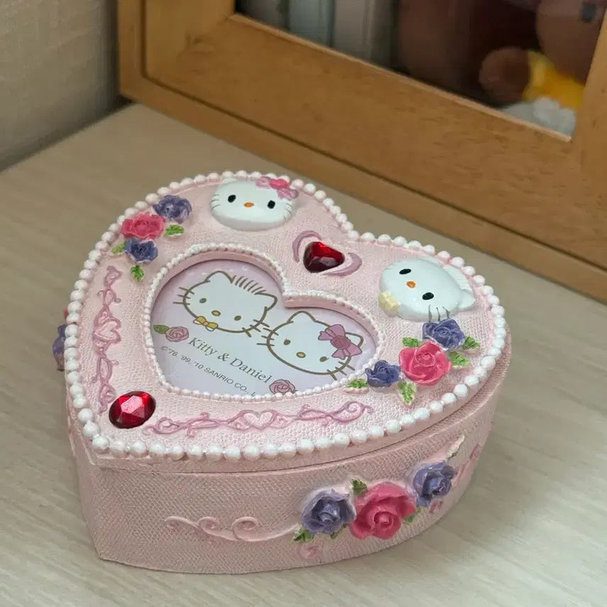 [BUNJANG] Vintage Sanrio Hello Kitty & Dear Daniel Heart Jewelry Box / 고전) 산리오 키티&디어다니엘 키티 앤 대니얼 하트 보석함