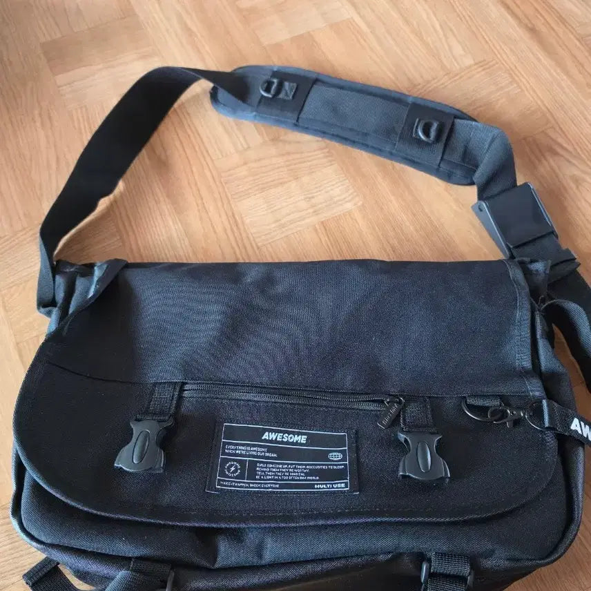 [BUNJANG] Black Multi-use Messenger Bag Shoulder Bag / 블랙 메신저백 멀티유즈 숄더백